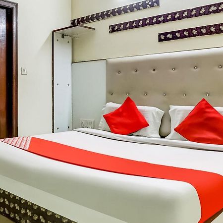 Oyo 75948 Hotel Tushar Continental Νέο Δελχί Εξωτερικό φωτογραφία