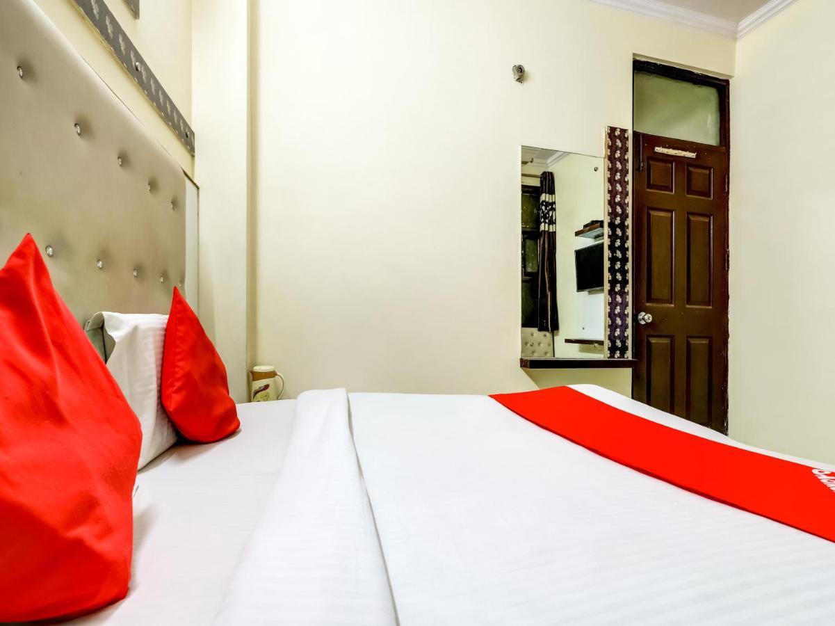 Oyo 75948 Hotel Tushar Continental Νέο Δελχί Εξωτερικό φωτογραφία