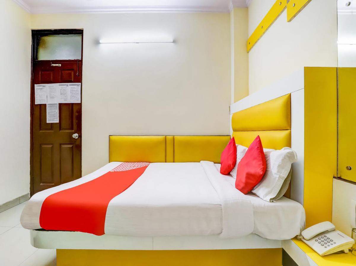 Oyo 75948 Hotel Tushar Continental Νέο Δελχί Εξωτερικό φωτογραφία