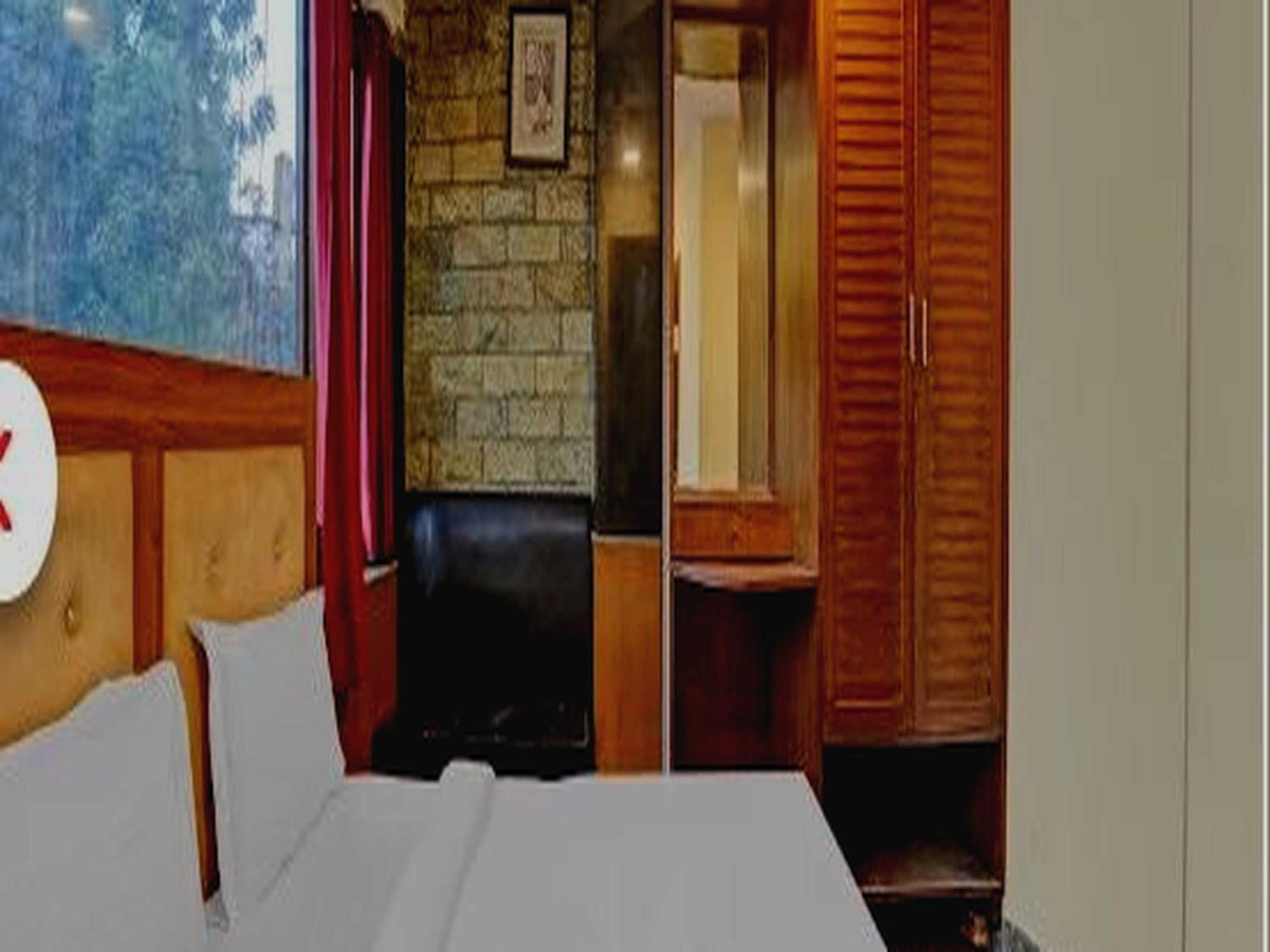 Oyo 75948 Hotel Tushar Continental Νέο Δελχί Εξωτερικό φωτογραφία